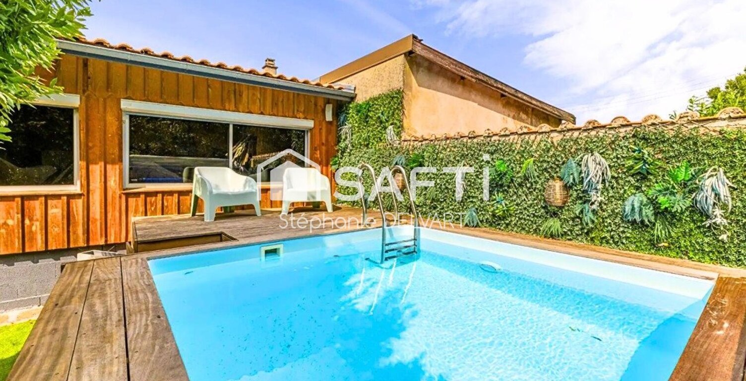 Échoppe rénovée, piscine, impasse, non mitoyenne — photo 1