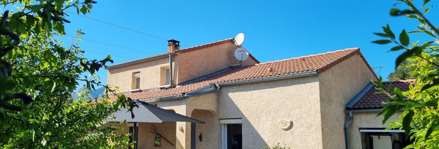 Maison 6 Pièces 97 m² à vendre à Claret (05110)