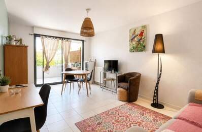 Appartement À Vendre — photo du bien