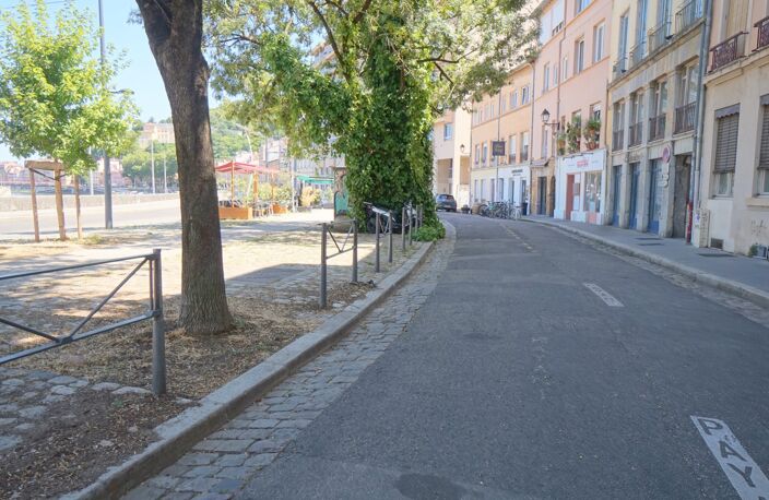Appartement à vendre 2 pièces LYON 9EME ARRONDISSEMENT (69) - Quai de Scize - Front de Saône — photo 2