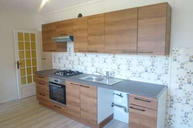 Appartement 5 pièces 1230 €