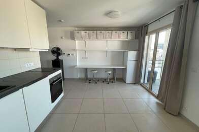 Appartement 1 pièces 905 €