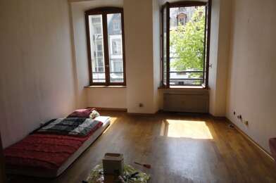Appartement 1 pièces 700 €