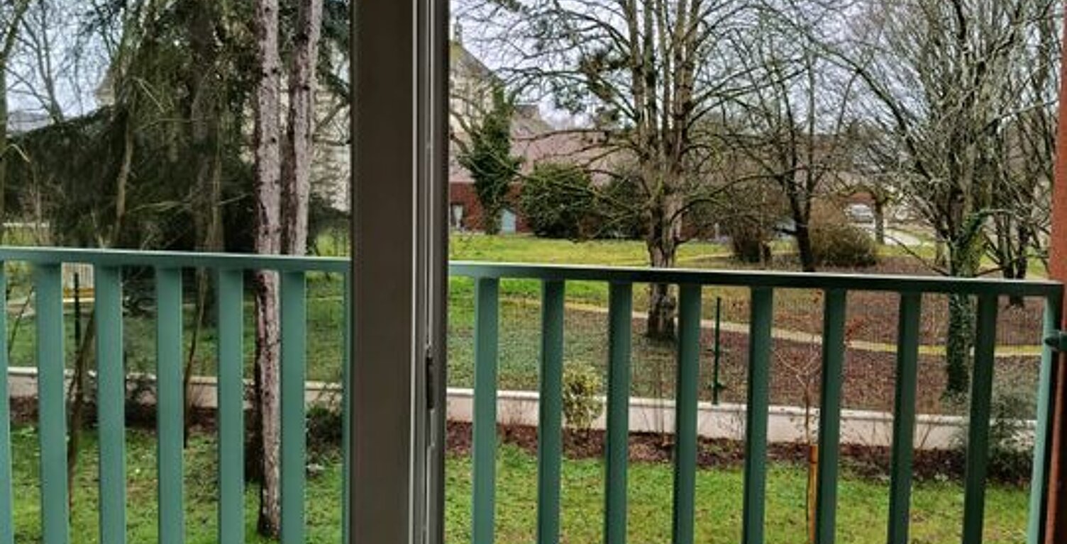 Appartement de 90m2 à louer sur Sens — photo 1