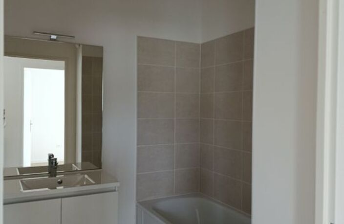 Appartement de 90m2 à louer sur Sens — photo 4
