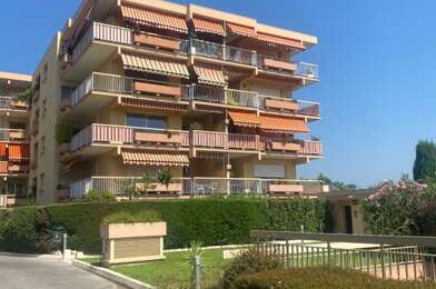 Appartement 1 pièces 750 €
