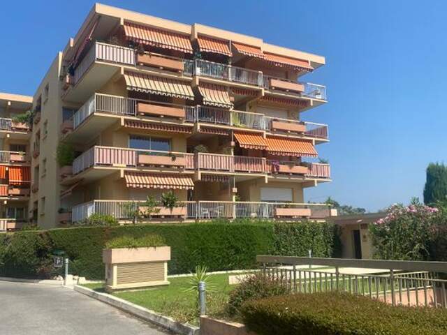 Appartement de 25m2 à louer sur Mandelieu-la-Napoule — photo du bien