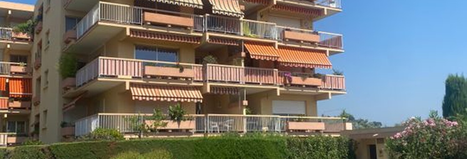 Appartement 1 Pièce 25 m² à louer à Mandelieu-la-Napoule (06210)