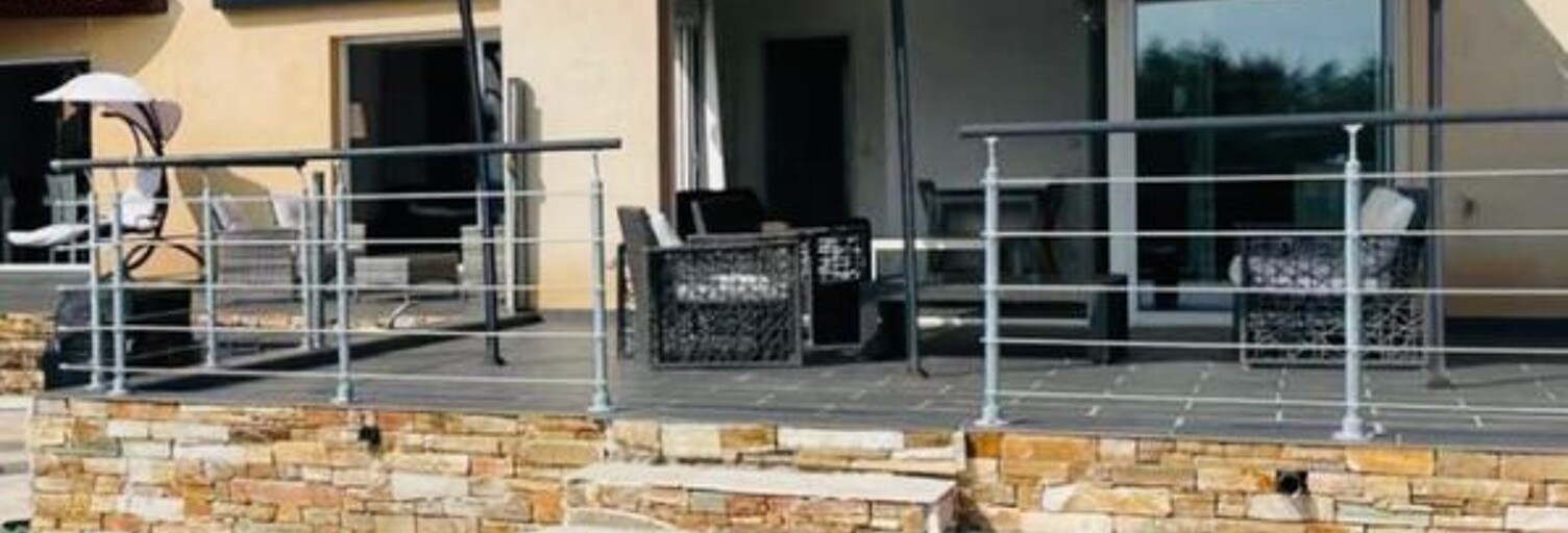 Maison 4 Pièces 80 m² à louer à Saint-Julien (83560)