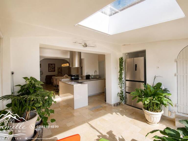 Appartement Saint Raphael 5 pièce(s) 122 m2 avec jardin et parking — photo 1