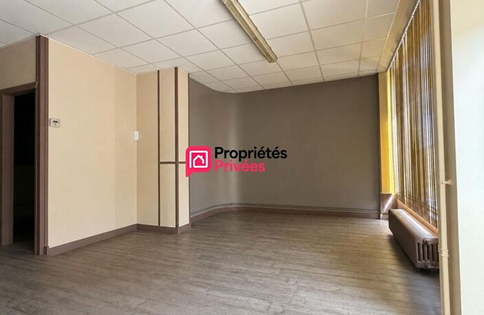 Immeuble à fort potentiel de 150 m2  T3 et local CHAPDES BEAUFORT 63230 — photo 2