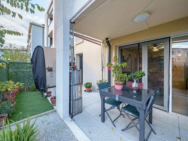 Appartement Le Castellet 2 pièce(s)  en rez de jardin 41.85 m2 avec parking en sous sol — photo du bien