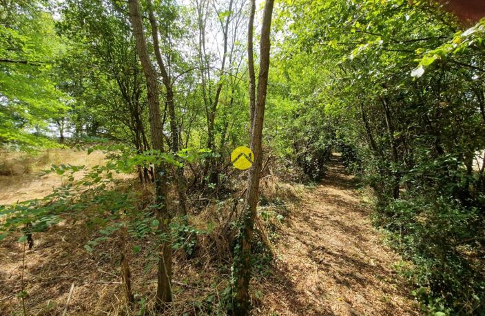 Terrain constructible de 2505 m² — photo 3