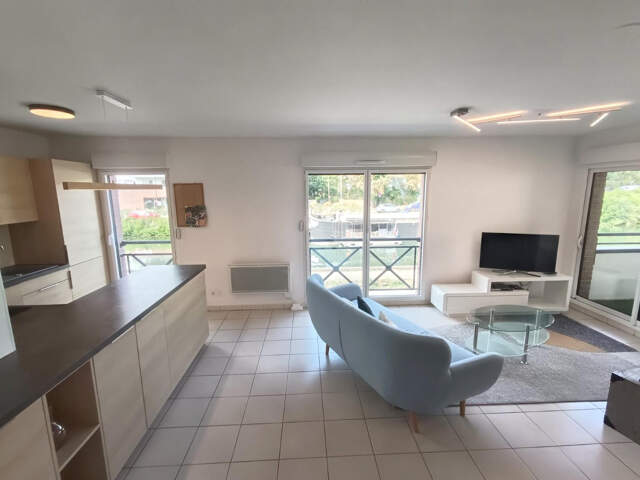 Appartement meublé 3 chambres, parking — photo du bien