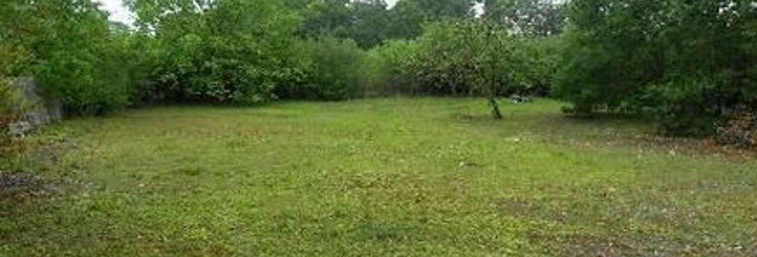 Terrain  900 m² à vendre à Campugnan (33390)