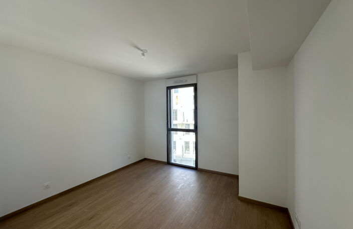 T2 NEUF avec TERRASSE — photo 5