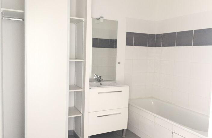 Location appartement 2 pièces 41 m² à Toulouse (31200) — photo 4