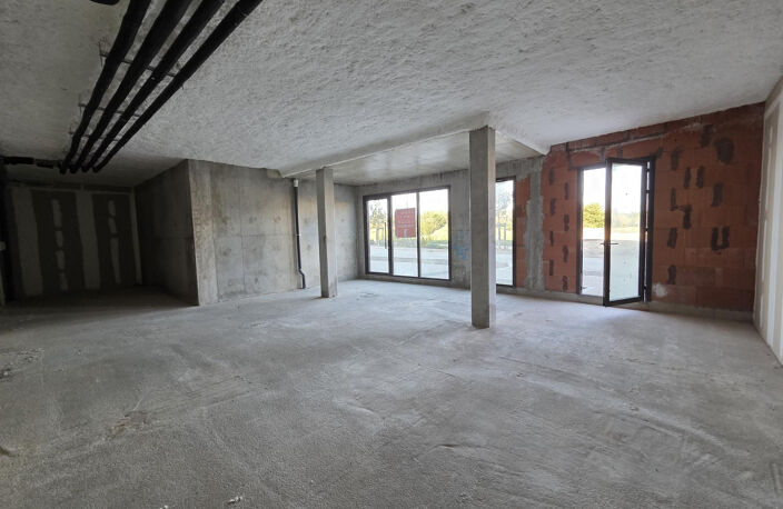 A VENDRE LOCAL COMMERCIAL NEUF — photo 2
