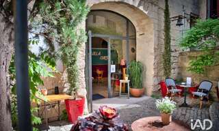 Commerce  104 m² à vendre à Uzès (30700)