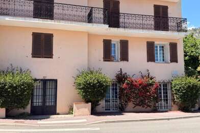 Commerce  598000 €