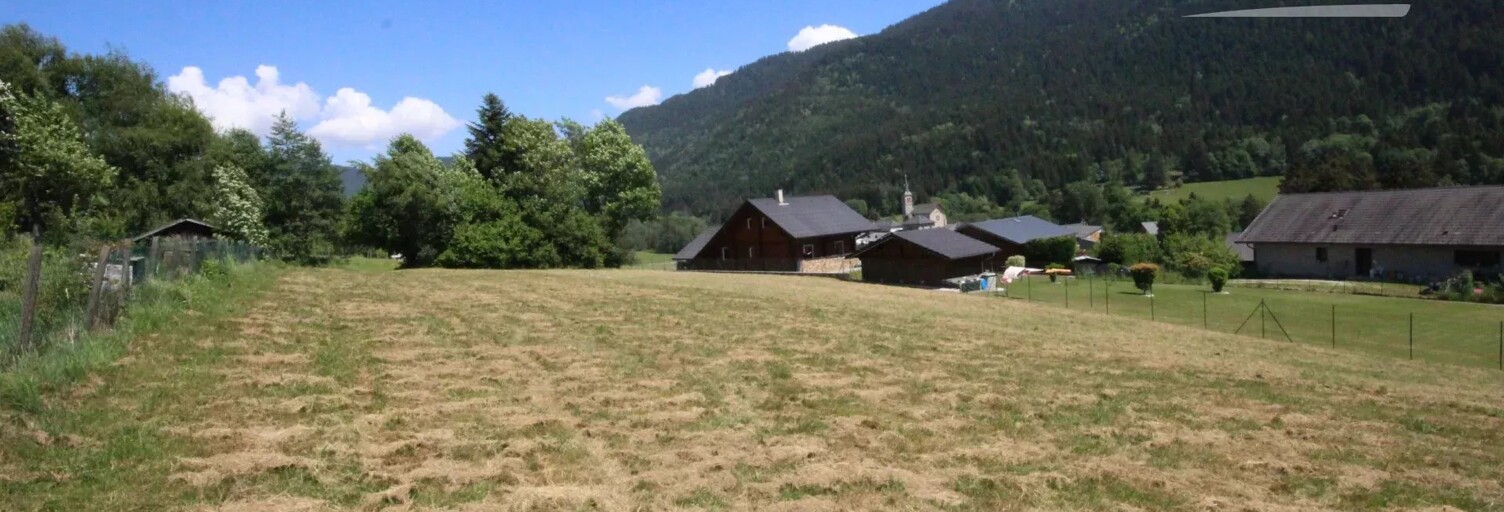 Terrain  1979 m² à vendre à Bourget-en-Huile (73110)