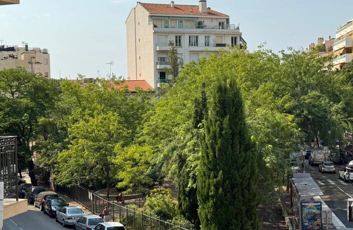 Appartement 2 pièces rénové avec soin — photo 3