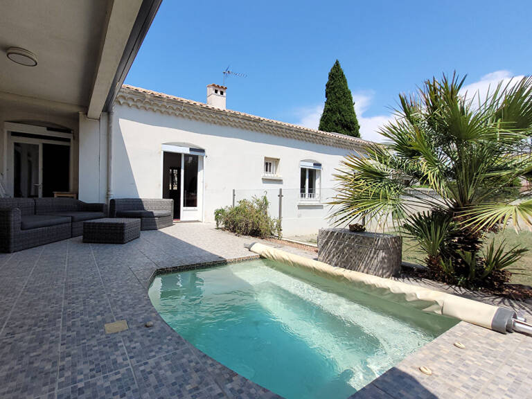 Maison de ville avec jardin et 3 logements locatifs dont 1 professionnel — photo 1