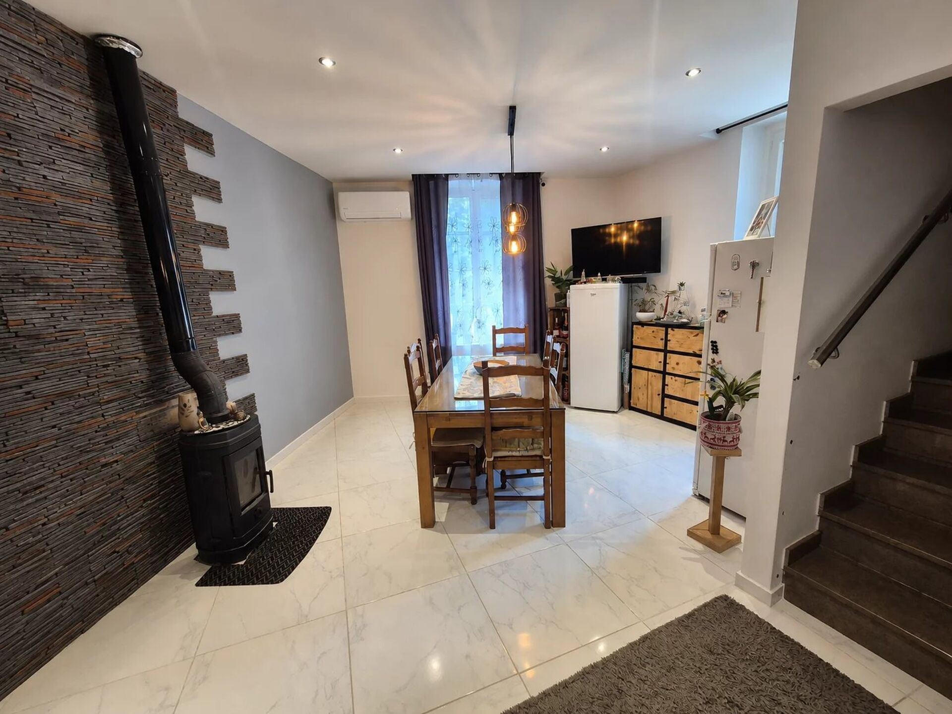 Maison 5 pièces 93 m² · à Le Luc · 93 m² · 212 000 €