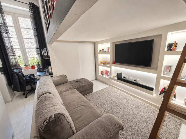 Maison de village 93 m² avec grand garage — photo du bien