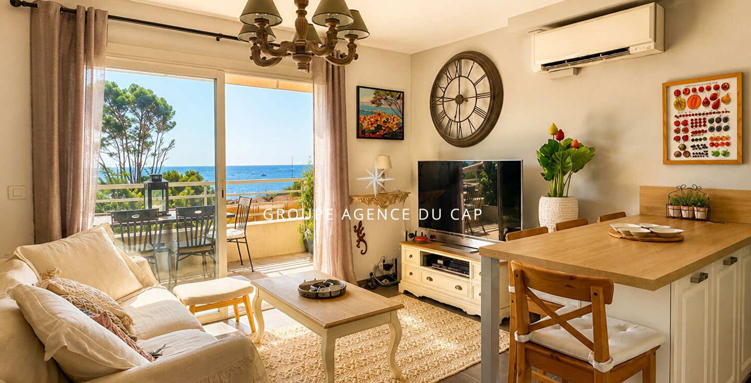 OFFRE ACCEPTEE - EN ATTENTE DE PROMESSE DE VENTE - EXCLUSIVITE : APPARTEMENT 45M2 AVEC VUE MER A SAINTE MAXIME AVEC PARKING ET GARAGE — photo 1
