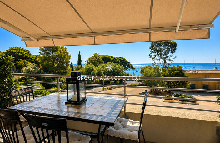 OFFRE ACCEPTEE - EN ATTENTE DE PROMESSE DE VENTE - EXCLUSIVITE : APPARTEMENT 45M2 AVEC VUE MER A SAINTE MAXIME AVEC PARKING ET GARAGE — photo 2