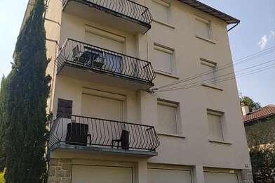 Appartement 3 pièces 880 €