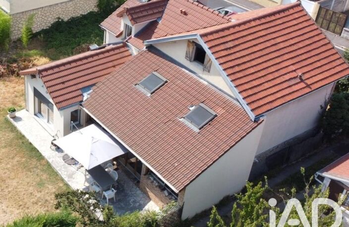 Vente Maison/villa 7 pièces — photo 2