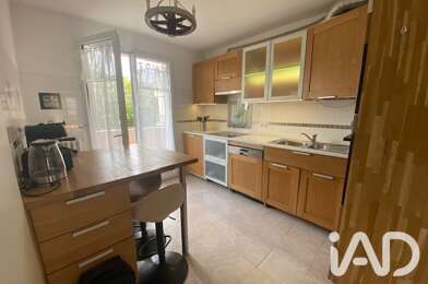 Appartement 3 pièces 240000 €