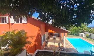 Maison 7 Pièces 205 m² à vendre à Le Tampon (97430)