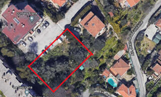 Terrain  887 m² à vendre à Nice (06100)