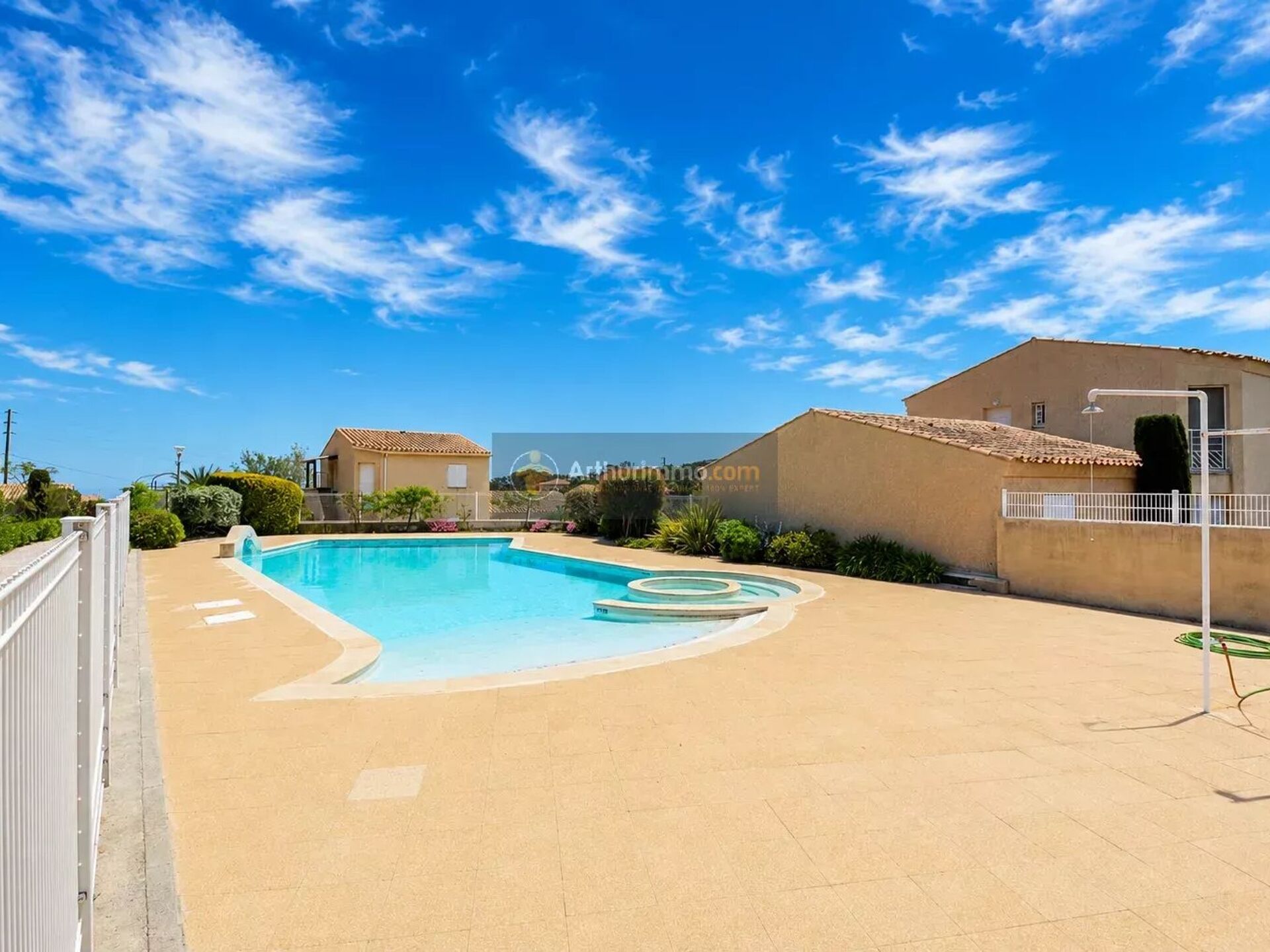 Appartement 2 pièces 38 m² · à Roquebrune-sur-Argens · 38 m² · 259 900 €