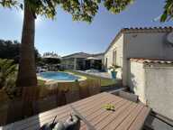 Villa — photo 2