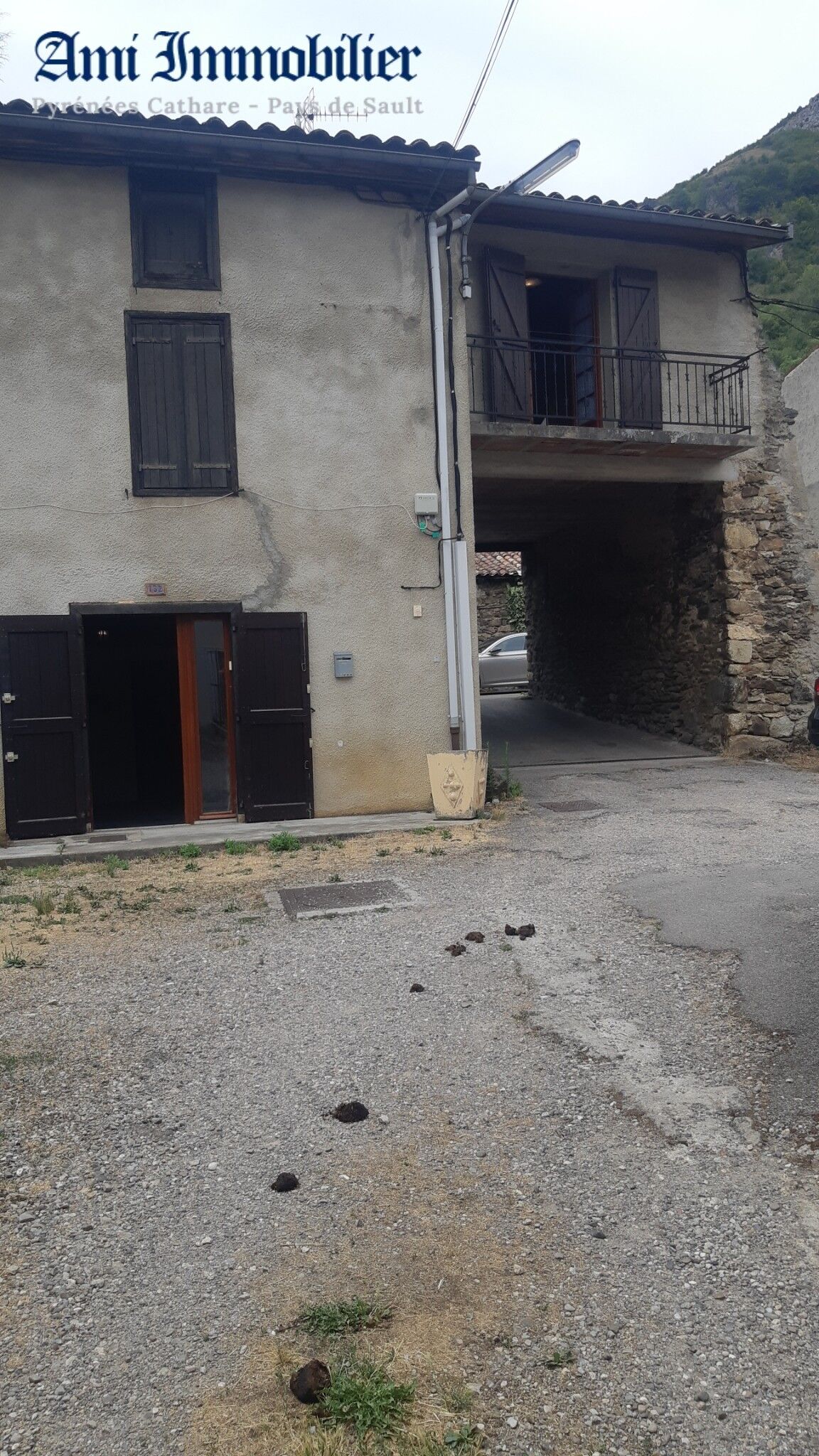 Située dans le pittoresque du village de Montségur