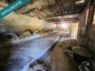 Exceptionnel corps de ferme en nue-propriété avec terres et points d'eau — photo 3