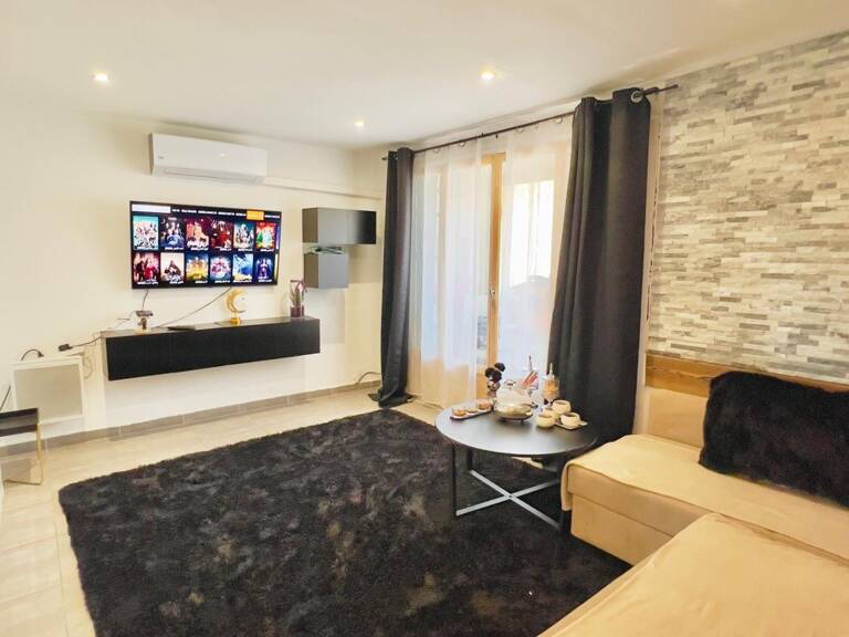Appartement T2, 2 loggias, cave et parking — photo 1