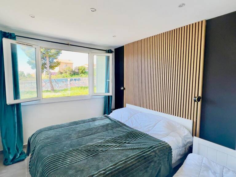 Appartement T2, 2 loggias, cave et parking — photo 1