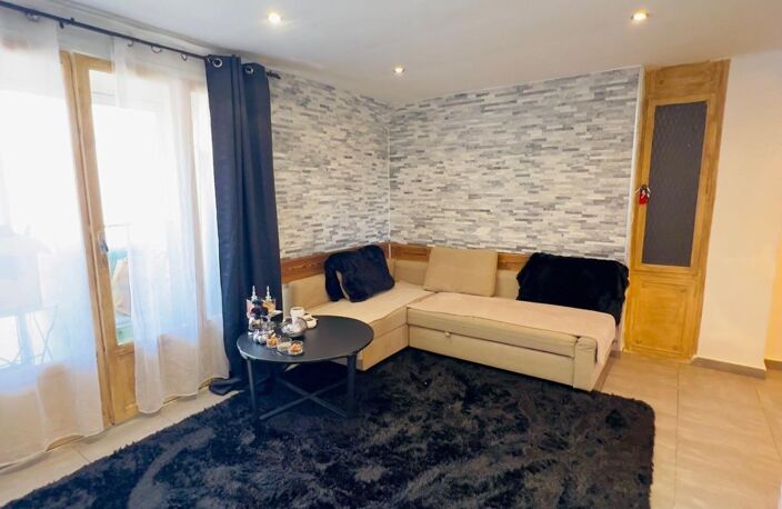 Appartement T2, 2 loggias, cave et parking — photo 3