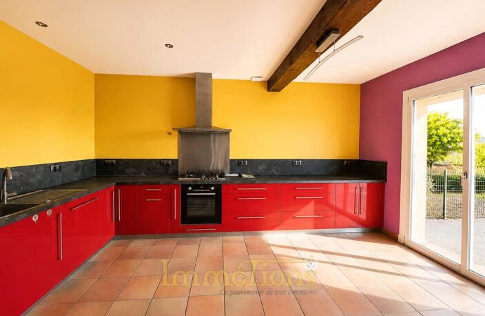 Maison familiale 189 m² avec piscine, garage de 82 m² et vue dégagée — photo 4