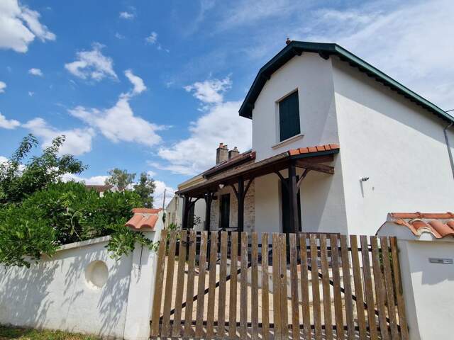 Maison familiale 3 chambres avec garage, cave et jardin à Montceau-les-Mines — photo du bien