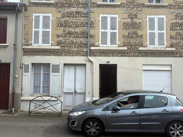 MAISON DE VILLE — photo du bien