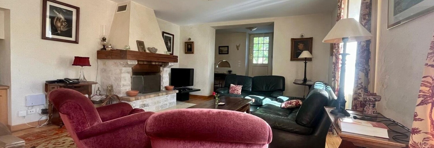 Maison 8 Pièces 214 m² à vendre à Port-Lesney (39600)
