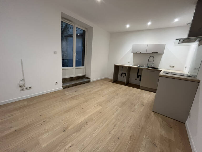 location appartement T2 en rez-de-chaussée avec patio à Lesp — photo 1