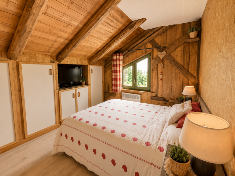DAMPRICHARD - ENSEMBLE DE 5 APPARTEMENTS — photo 1