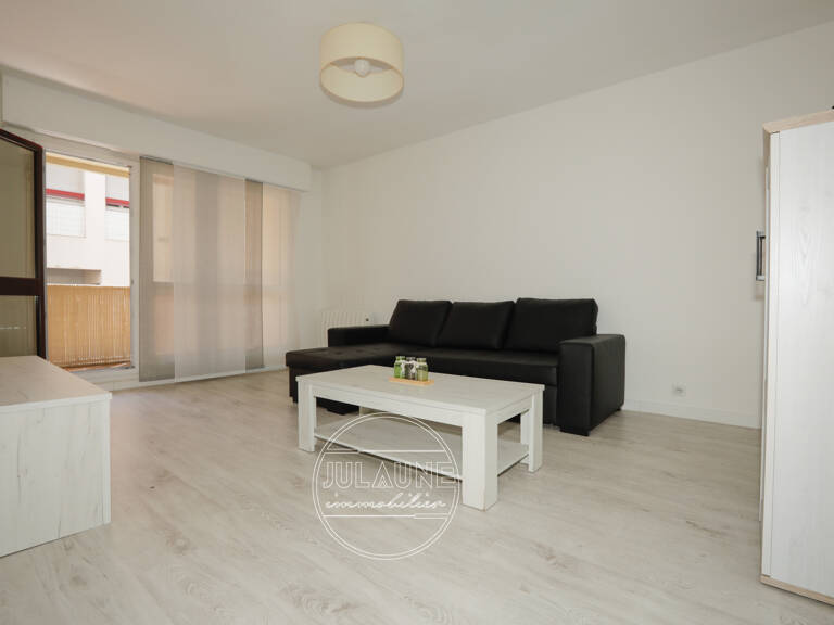 Appartement 2 pièces de 56 m2   Proche Churchill — photo 1